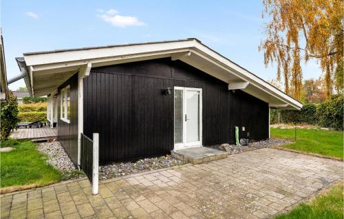 Beautiful Home In Karrebksminde With Kitchen