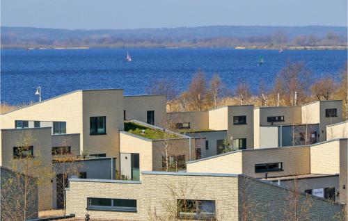 Beautiful Home In Lembruch-dmmer See With Kitchen