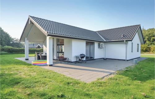  Amazing Home In Toftlund With 4 Bedrooms, Sauna And Internet in Vestergård