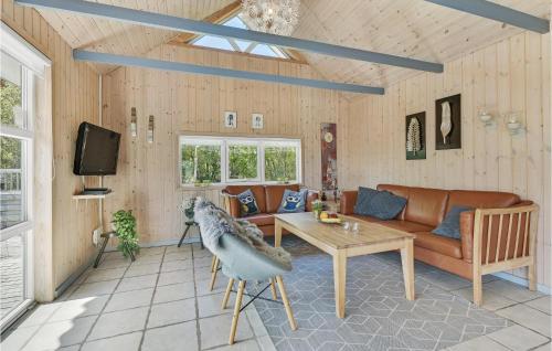  2 Bedroom Pet Friendly Home In Hemmet in Falen