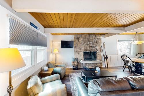 Shredders & Hikers Delight Upstairs in Vail, USA