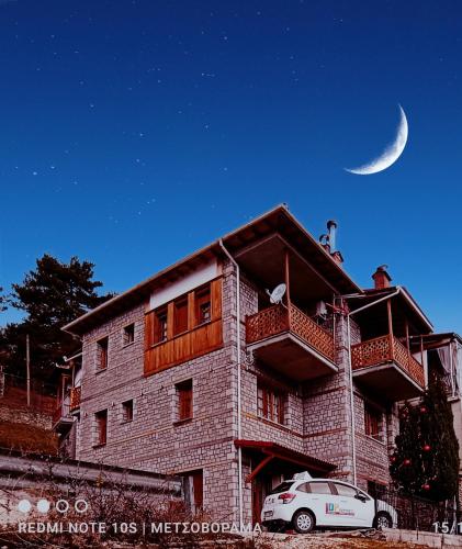 La Petri Studios with Fireplace & View - image 5