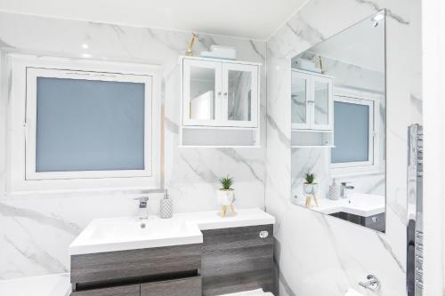 حمام, mySTAYINN Tomnahurich Guest House in Dalneigh