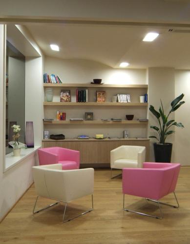 Hotel Touring - image 7