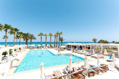 Vrissiana Beach Hotel - image 4
