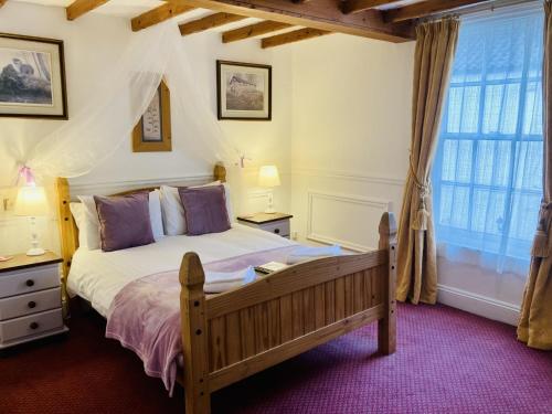 The Bull Hotel - image 14