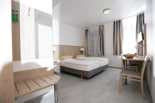 Zimmer mit 2 einzelbetten