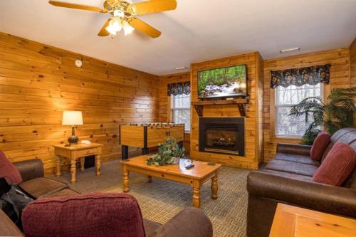Briarstone Lodge Condo 13F in Pigeon Forge (TN)