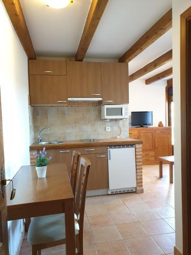 virtuve, Casa Rural don Rosendo in Ablanque