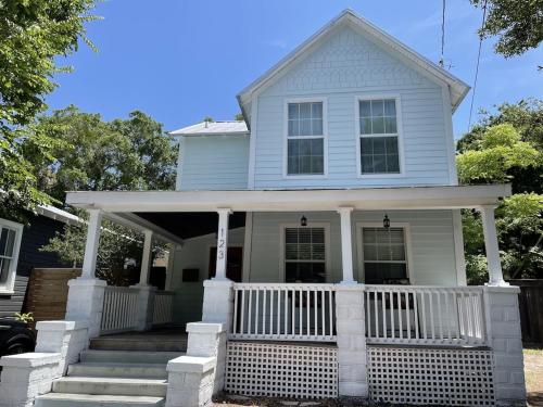 Updated Red Door Revival in Downtown Saint Augustine, St. Augustine