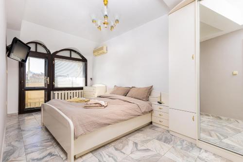 Spacious 2-Bedroom Maisonette in City Centre - Apartment - Plovdiv