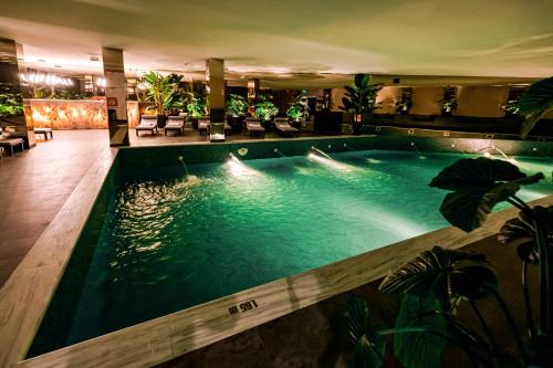 Swimming pool, Hermanns Hotel & Spa Sibiu in Sibiu