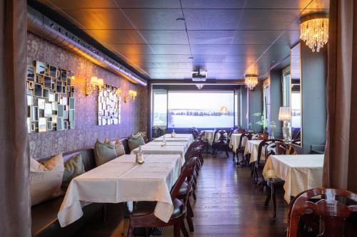 ห้องประชุม / บอลรูม, Hotel Victoria in เช็ลเลฟเทโอ