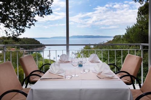 餐廳, Boarding House Lucija in 高斯特尼拉