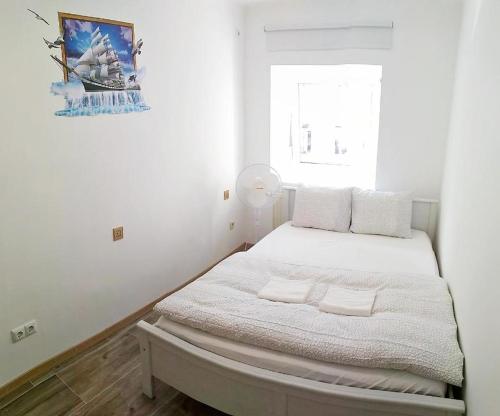 Smart Mini Hotel Room Type - Double Room with Shared Bathroom