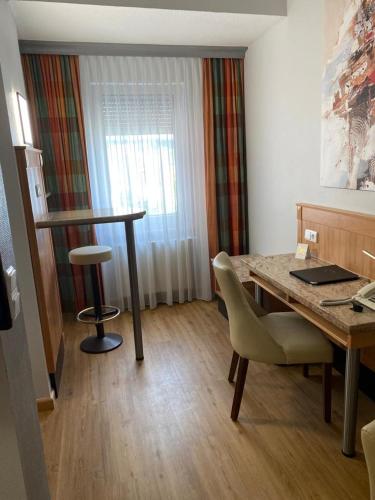 Apartment Hotel KRAL - BUSINESS HOTEL & SERVICED APARTMENTS