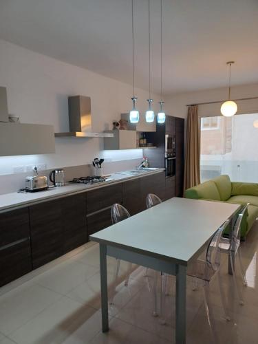 Sliema Apartment close to BEACH