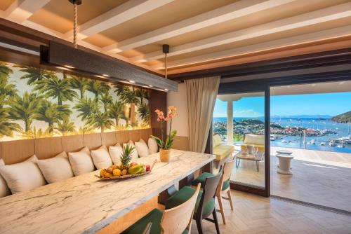 Widok, Fouquet's Saint-Barth in Gustavia