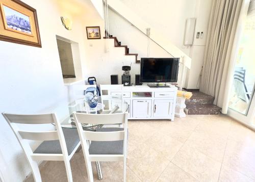 Skol 609 - Duplex 1 Bedroom in Skol Marbella with Amazing Sea Views. 2