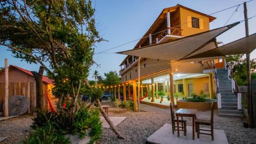 Hotel La Playa
