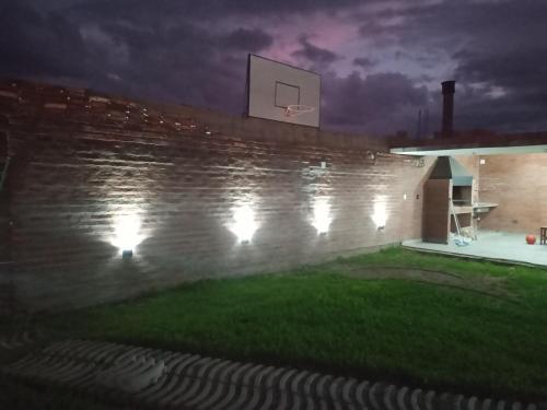 Casa amplia en ubicación tranquila de la ciudad