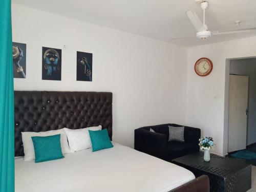 Lux Suites Mwembeni studios Bamburi Room Type - Queen Studio