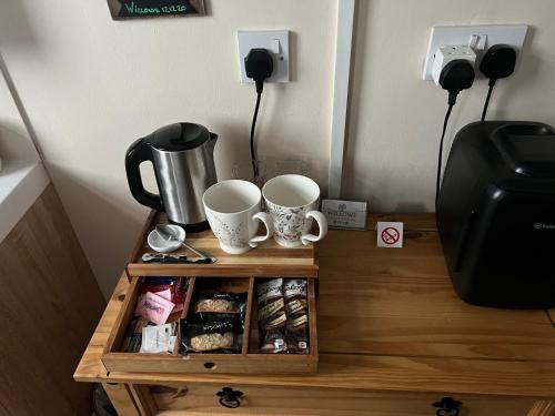 Willows Guest House - main image