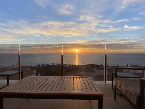 Luxurious Apartment with Seaview in Sunny Manilva