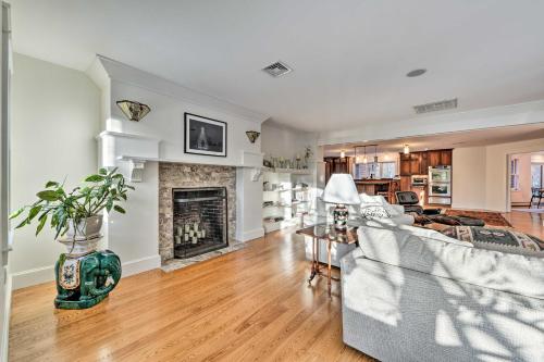 Keene Villa Near Skiing, Swimming and Hiking! in Keene (NH)