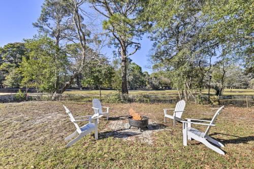 Fort Walton Beach Vacation Rental with Fire Pit