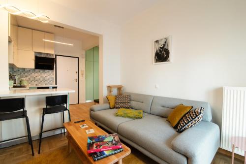 Luxury 1-Bedroom Apartment by the Sea in Athens, Atény