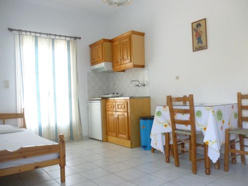 Apartments Jota Villa Jota is a popular choice amongst travelers in Samos Island, whether exploring or just passing through. The hotel has everything you need for a comfortable stay. Take advantage of the hotels fre