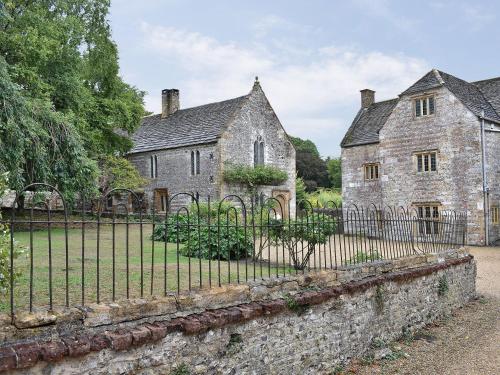 Cerne Abbey Cottage