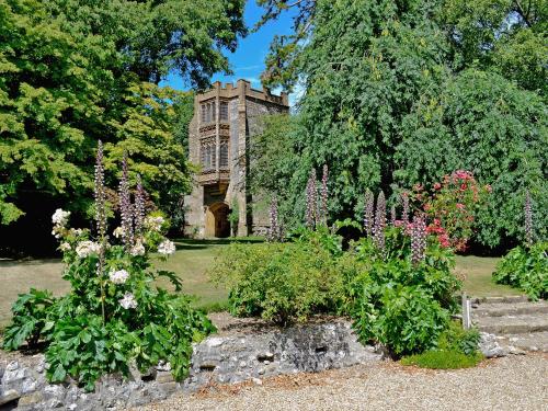 Cerne Abbey Cottage