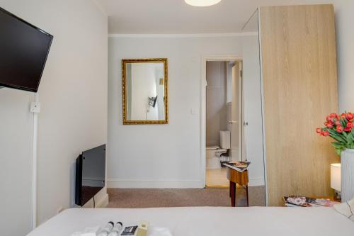 1 Lexham Gardens - image 14