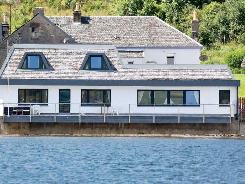 Accommodation in Tighnabruaich