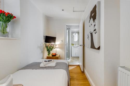 1 Lexham Gardens - image 2