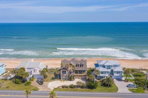 LUX Mansion on the beach! 6 bedrooms, 5 1/2 baths