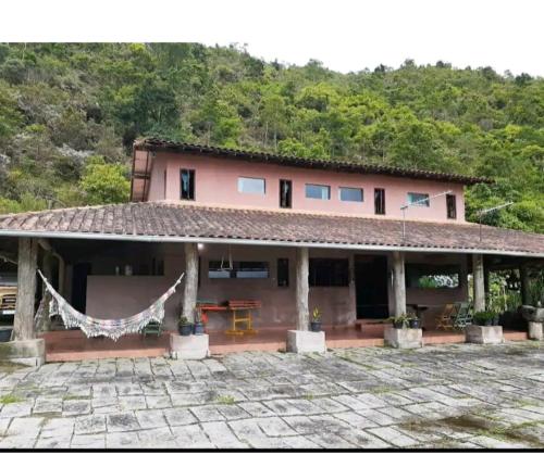 Rancho 3 picos para 30 pessoas