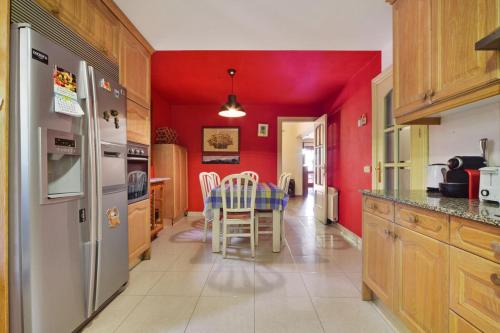 Chalet Navacerrada Piscina Privada in 納瓦塞拉達