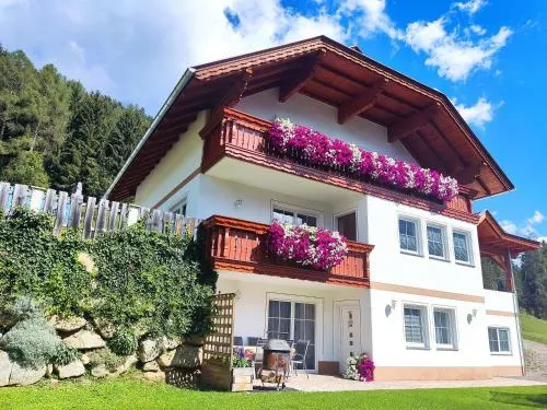 Ferienwohnung Michaela in Flattach, Österreich