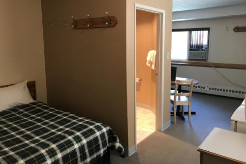Double Room with Murphy Bed