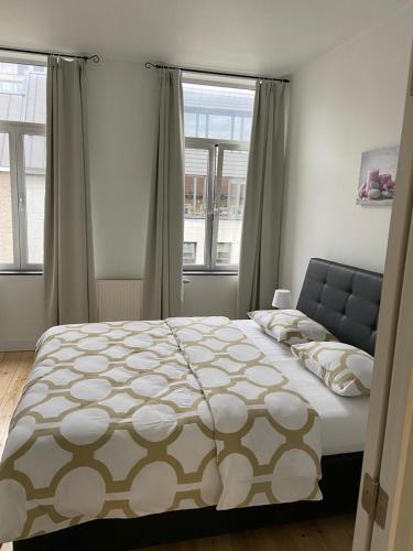 Modern Apartment Third Floor, Брюссель (фото 4)