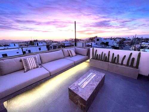Amazing PH, jacuzzi, 5 min away downtown, 100m.