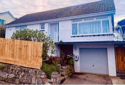 Spacious home with panoramic sea view, free parking EV & large garden, Mousehole (fotografie 8)