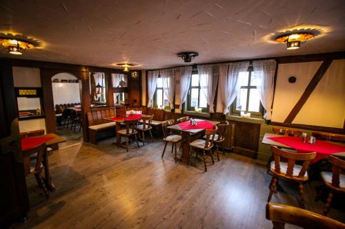 Restaurant, Hotel und Restaurant Zum Lowen in Gelnhausen