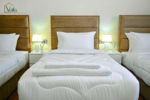 Triple Room with Private Bathroom image 7