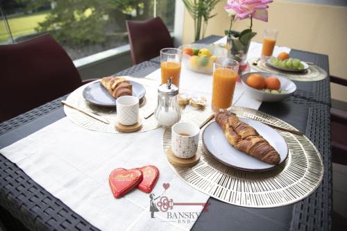 Balkon/terasa, 'Cuore di Rose' Parking - Welcome Set, Netflix, for 4 Persons -By EasyLife Swiss in Breganzona