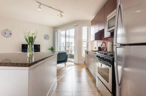 Tulum Vibes 1 Bedroom Apartment near Boats in Marina Del Rey in Los Angeles, USA