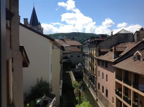 Standard Double Room with Canal View - 12m²